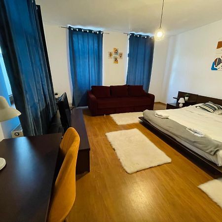 Londof Housing City Center Brasov Apartment Exterior photo