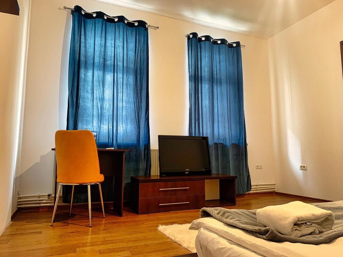 Londof Housing City Center Brasov Apartment Exterior photo